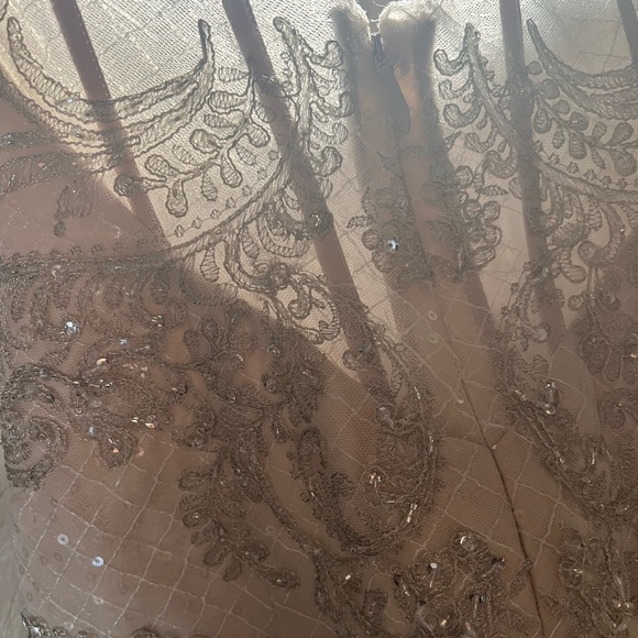 Lace vintage Strapless beaded wedding dress - Picture 12 of 14